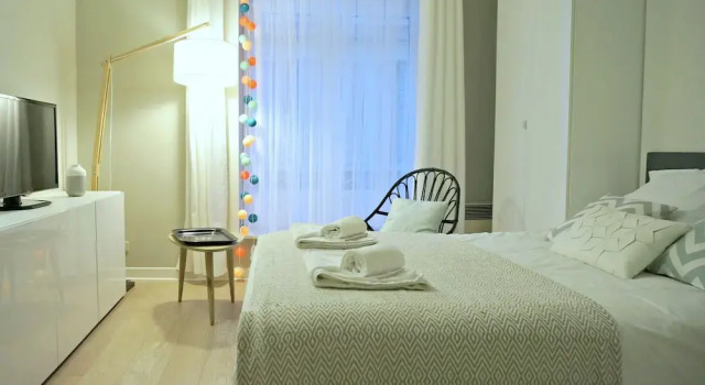Appart Hôtel Lille - STELLA, Забронировать Отель Отели Лилля с парковкой, рядом с Chambre de Commerce, Парковка