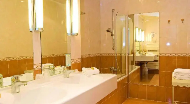 Двухместный номер Standard Hôtel Le Royal Promenade des Anglais