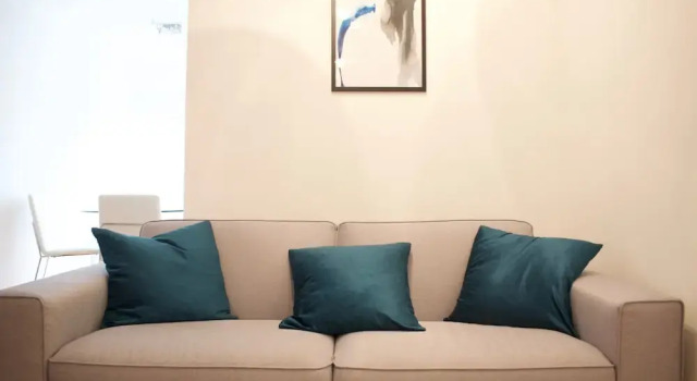 Newly Refurbished 2 Bedroom Bermondsey House, Забронировать Отель Саутворк Лондон, рядом с Сити-холл в Лондоне