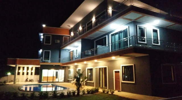 OYO 665 Sj House Hotel, Забронировать Отель Отели Южного Таиланда с парковкой, Парковка