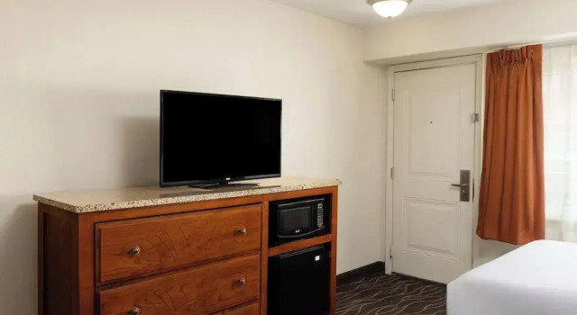 Camera quadrupla Standard con balcone Ramada by Wyndham Elko Hotel at Stockmens Casino
