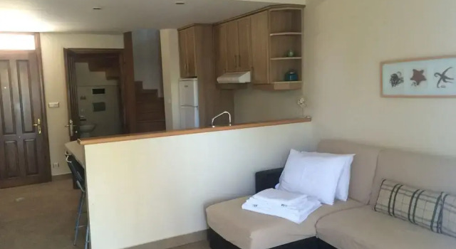 Yelkovan Ada Evi, Varaa Hotelli Hotellit Marmara-alue pysäköinnillä, Pysäköinti