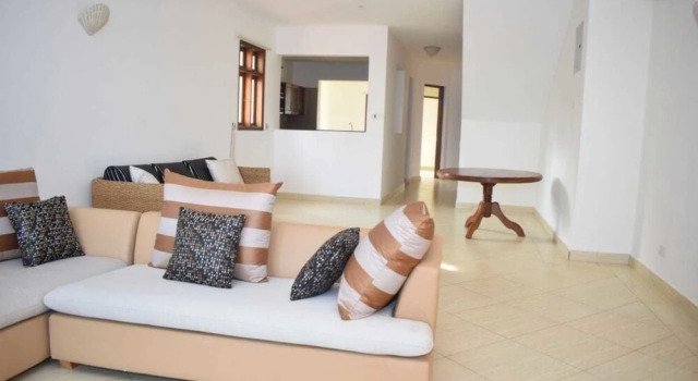 Семейные апартаменты с 2 комнатами рядом с пляжем Blissful Beach Apartment