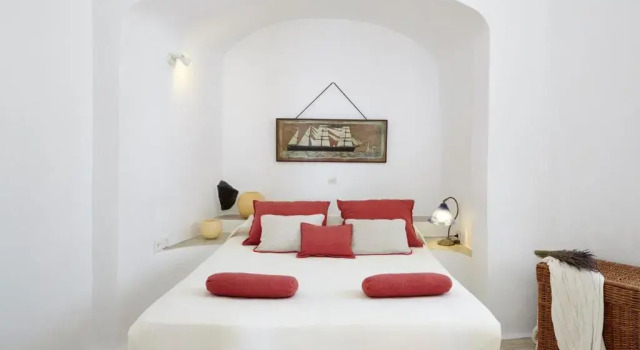 Люкс с видом на горы Altana Heritage Suites
