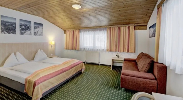 Трёхместный семейный номер Standard Hotel-Restaurant Bike&Snow Lederer