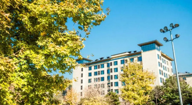 Rose Hot Spring Hotel, Book Hotel Hoteller i Beijing Province med parkering, Parkering