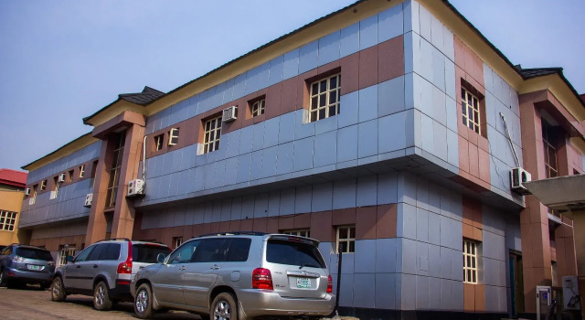 Cavitex Hotel & Suites