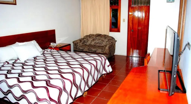 Полулюкс HOTEL POSADA DEL SOL