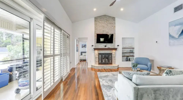 Коттедж 1 Mi to Beach: Family-friendly Home in Bradenton!