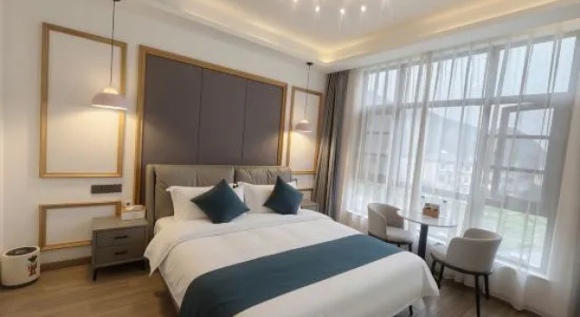 Семейный тент SuPu(Anji Yunshang Grassland Xueling Peak Star Ski Resort Shop)