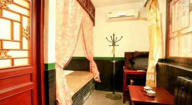 Juhelou Inn, Rezerwuj Hotel Hotele w Jinzhong z parkingiem, Parking