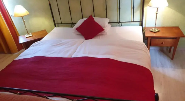Hotel-Events Adlerpalast, Забронировать Отель Рюссельхайм земля Гессен