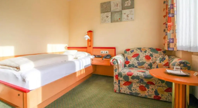 Одноместный номер Standard с балконом Hotel Brandl