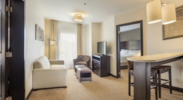 Номер Standard с 2 комнатами Staybridge Suites - Saltillo by IHG