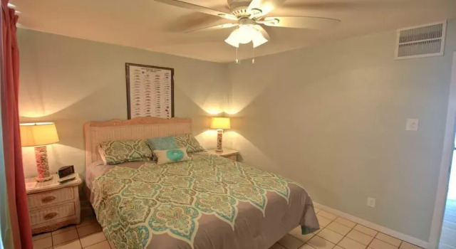 122 Las Brisas Bayfront Condos 1 Bedroom Condo by RedAwning, Buchen Sie Hotel Hotels in Padre Island mit Pool, Schwimmbad