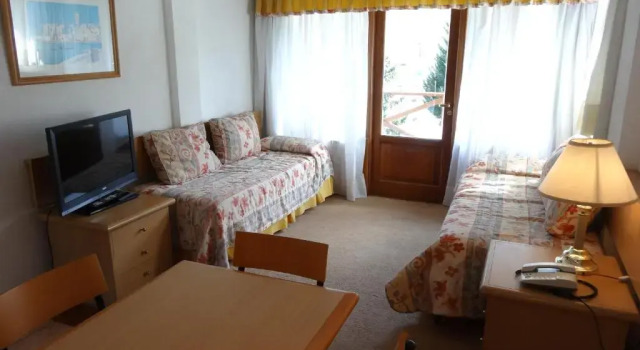 Hotel Punta Condor, Забронировать Отель Cerro Catedral Сан-Карлос-де-Барилоче