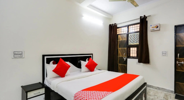 OYO 69520 Amazing Stays