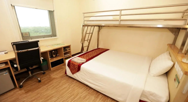 Super Hotel Yangon Kanbar Aye Road, Book Hotel Mayangone Township 