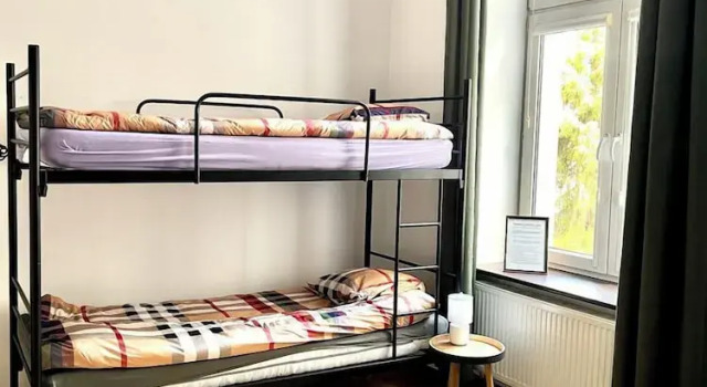 Hostel Uno, Забронировать Хостел Краков Малопольское воеводство, рядом с Аттракцион «Аллея потерянных душ»