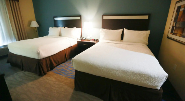 Четырёхместный номер Standard Holiday Inn Houston-Webster by IHG