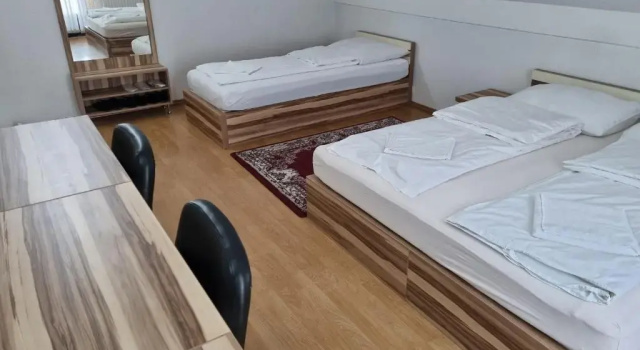Трёхместный номер Standard с балконом и с видом на реку City Bridge Guest House