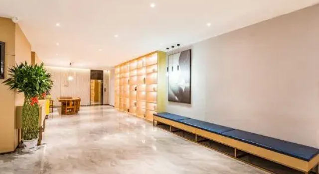 Urba Hotel (Beijing West Railway Station Lize Business District), Book Hotel Hoteller i Beijing Province med parkering, Parkering