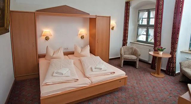 Трёхместный номер Standard Schwerter Schankhaus & Hotel