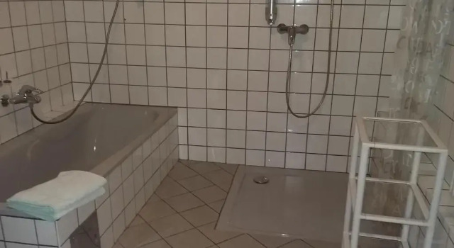 Appartementhaus Lang, Prenota Hotel Hotel a Burgenland con parcheggio, Parcheggio