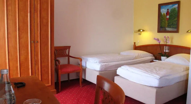 Seehotel Lönö, Забронировать Отель Даме земля Шлезвиг-Гольштейн, рядом с Пляж Даме