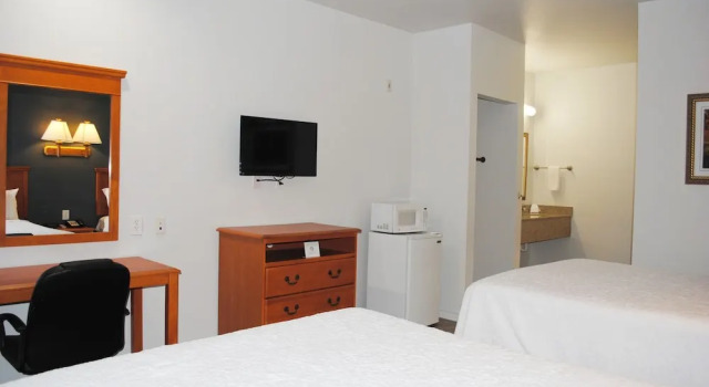 Четырёхместный номер Economy Bestway Inn