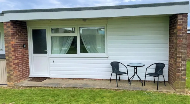 Sea Breeze Holiday Chalet, Convenient for Beach, Забронировать Шале Грейт-Ярмут The Broads, рядом с Гольф-клуб Lost World Adventure
