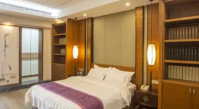 Семейный люкс Deluxe Century Seaview Hotel