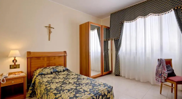 Одноместный номер Standard Hotel Centro di Spiritualità Padre Pio