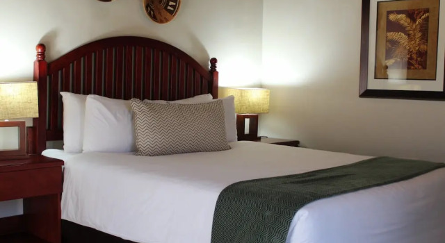 Manong Game Lodge, Book Hotel Lobatse Gaborone