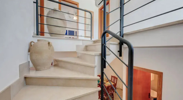 Коттедж с 3 комнатами с балконом Casa Anna