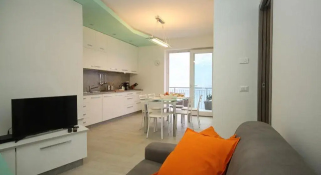 Casa Adele, Book Hotel Hotels in Lecco with a Pool, Swimming Pool