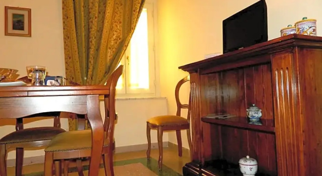 Il Campanile Suites, Забронировать Отель Отели Пизы с завтраком, рядом с Кладбище Кампосанто, Завтраки