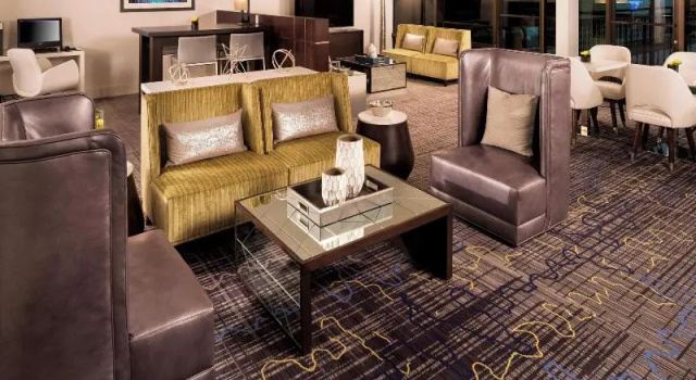 Standard- firedobbelt klub værelse Sheraton Bloomington Hotel