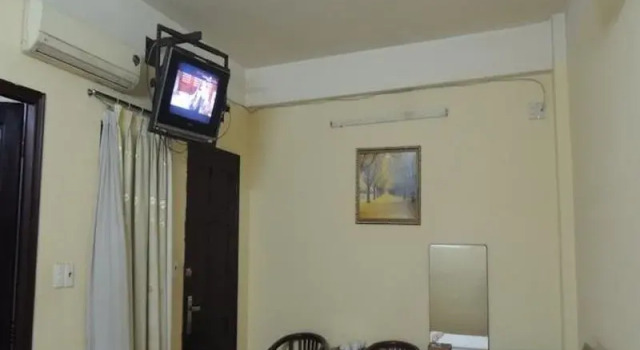 Thinh Van Hotel, Забронировать Отель Отели Tan Phu District с парковкой, Парковка