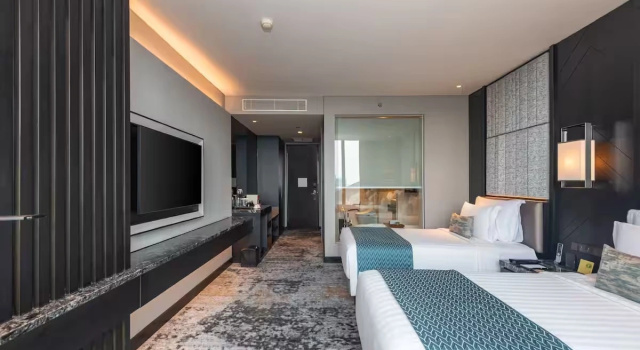 Premier Twin room JHL Solitaire Gading Serpong