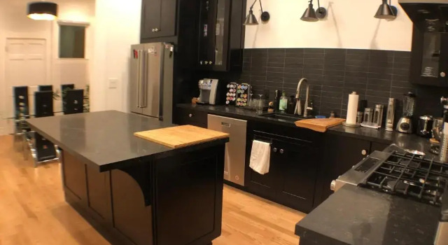 3BR/2BA Remodeled flat in Heart of Castro, Забронировать Отель Отели и гостиницы Сан-Франциско, рядом с 20-я Стрит, Отель