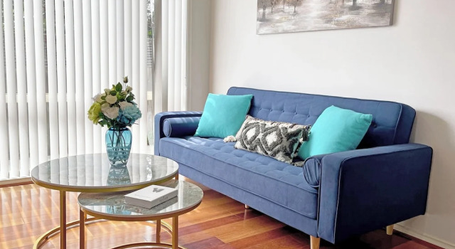 Коттедж Grand Hallam 5BRM Rental Entire House