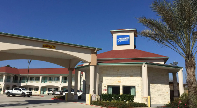 Americas Best Value Inn and Suites IAH Airport North, Book Mini-hotel Hoteller i Humble med pool, Swimmingpool