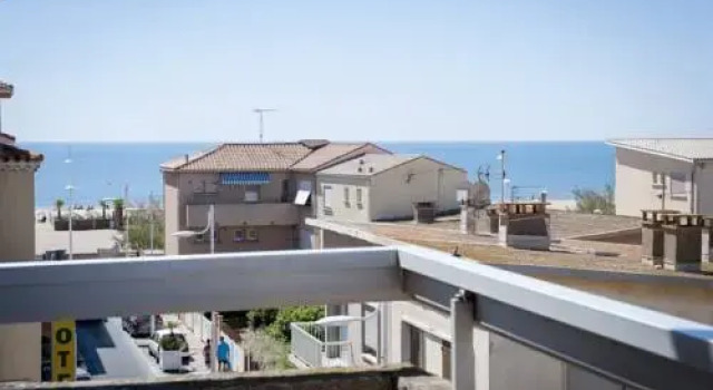Résidence Créole, Réserver Hôtel Hôtels à Valras-Plage avec parking, Parking