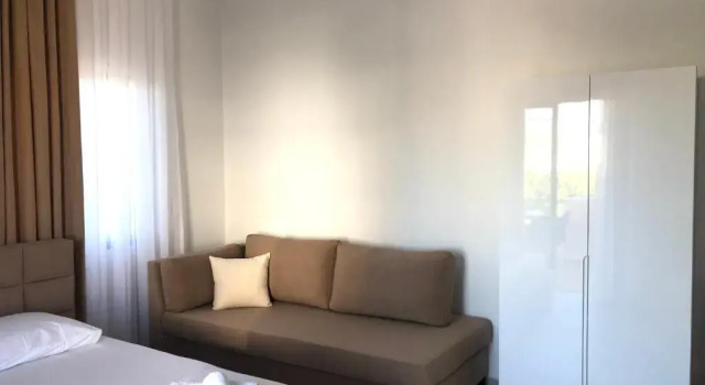 Трёхместный номер Standard с балконом Dine Hotel