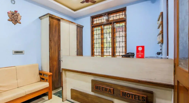 OYO 14779 Meera Motels & Residency