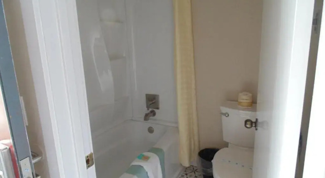 Номер Standard Water Front Inn