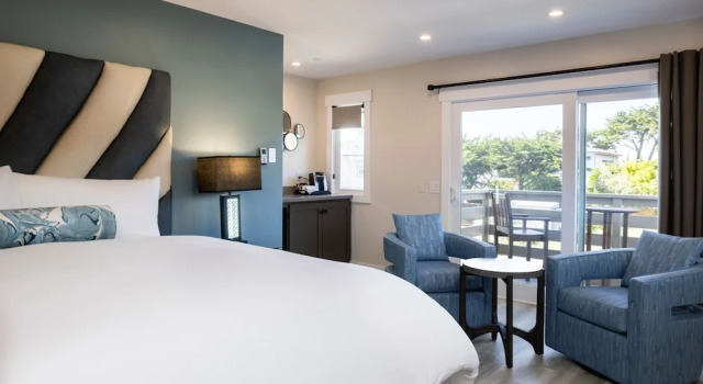 Двухместный номер Standard с частичным видом на океан Cypress Inn on Miramar Beach