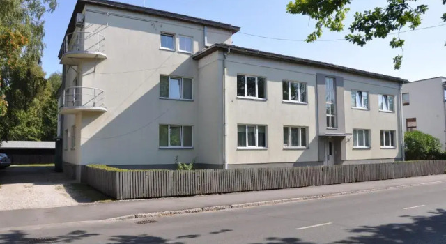 Tammsaare apartment, Varaa Huoneisto Hotellit Pärnumaa pysäköinnillä, Pysäköinti