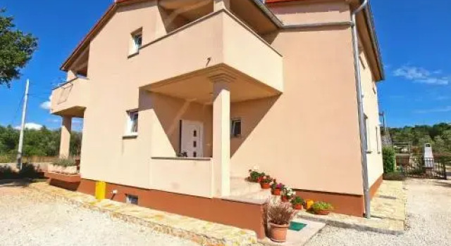 Apartments Turulska 719, Prenota Appartamento Valbandon Istria